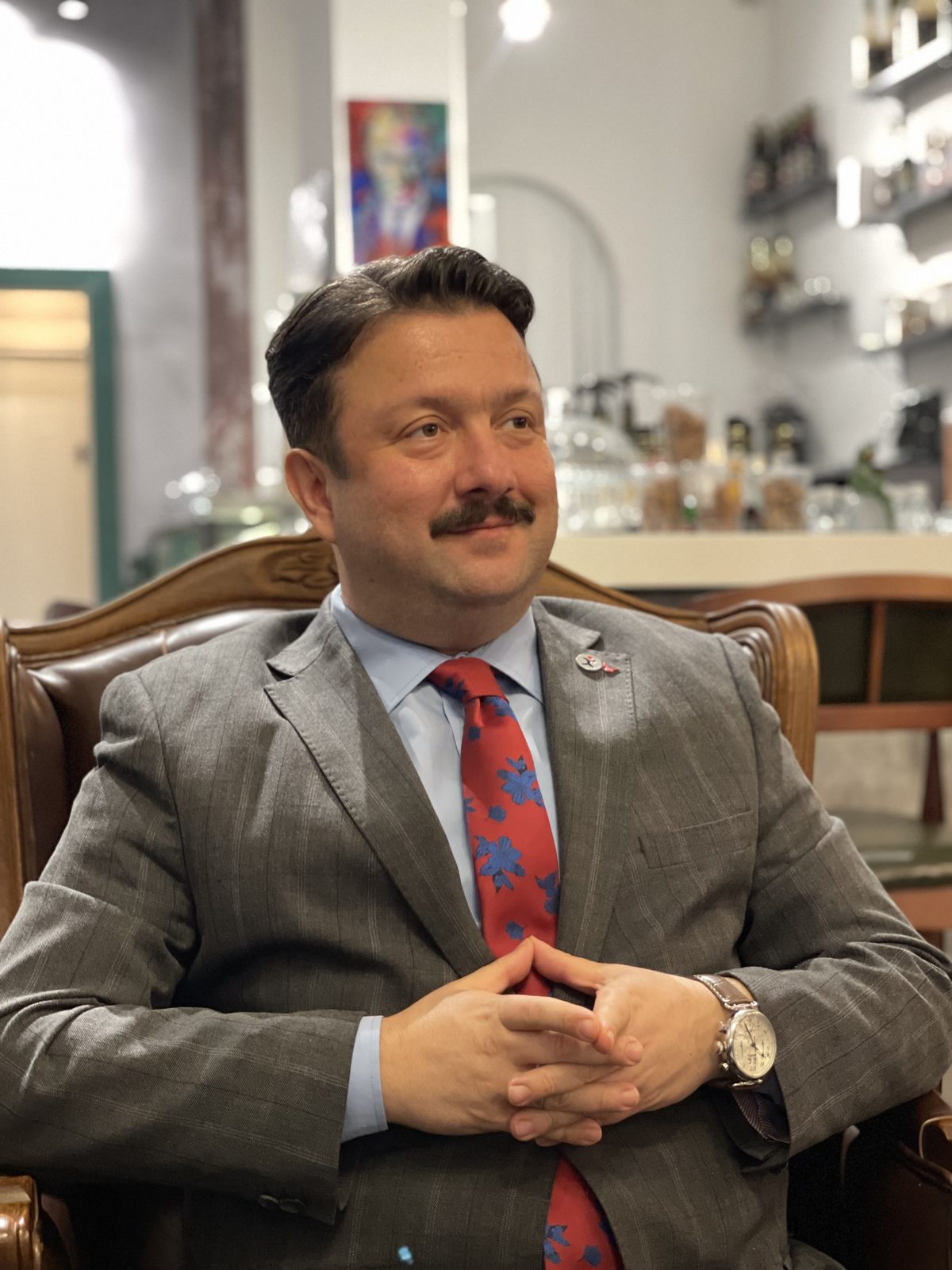 Mehmet Gözen, commercial real estate advisor